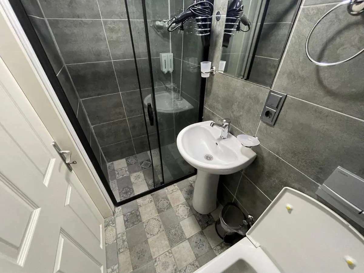 Отель Golden Metro Boutique Rooms Стамбул