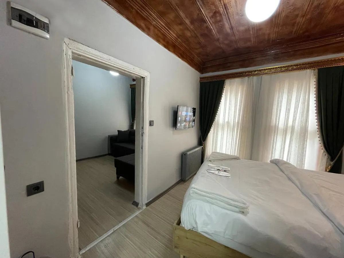 Golden Metro Boutique Rooms Стамбул