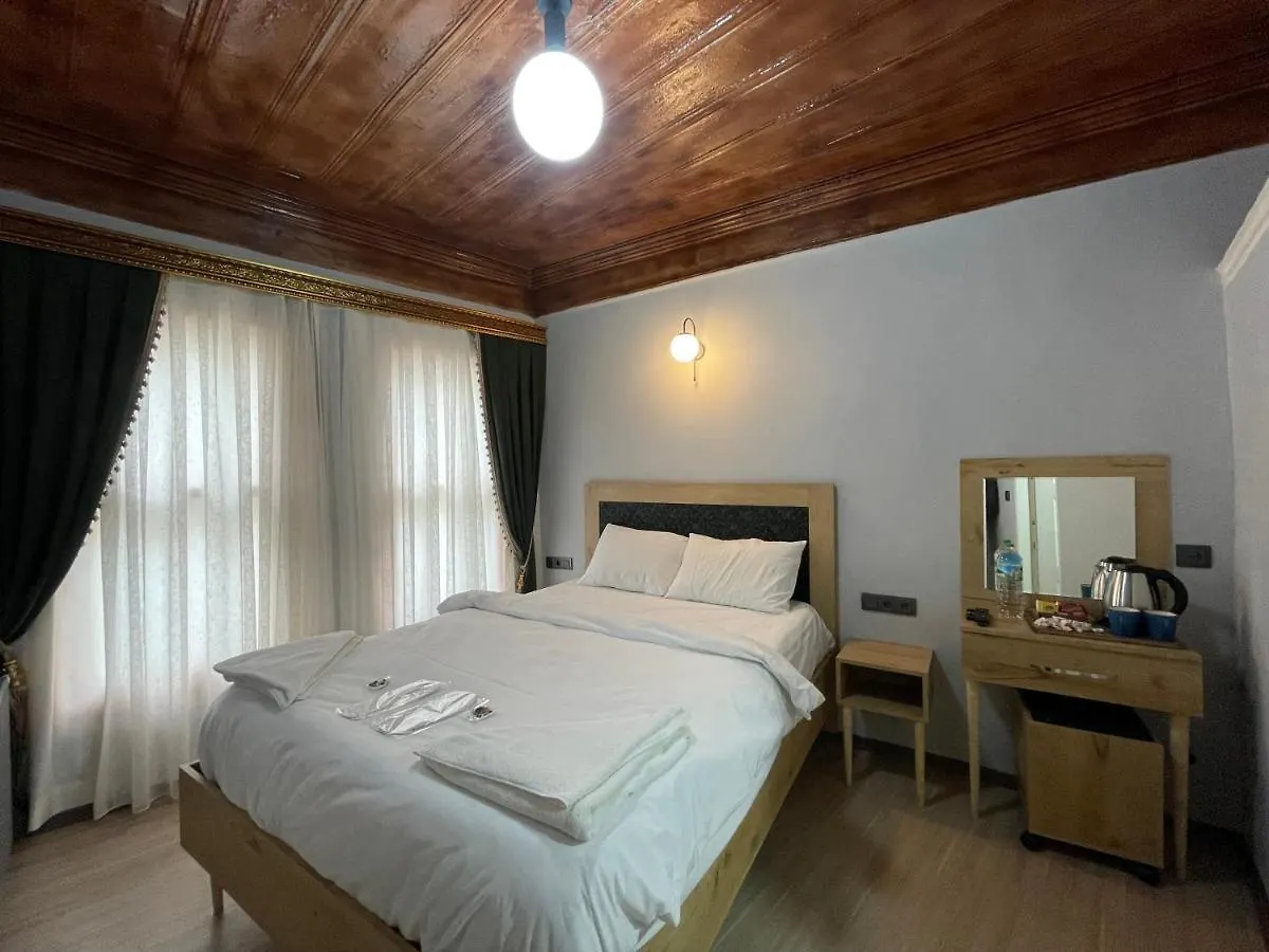 Golden Metro Boutique Rooms Стамбул Отель